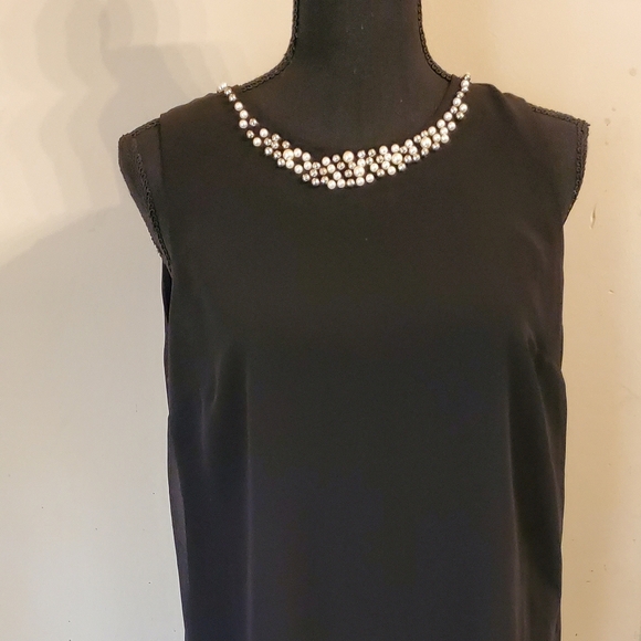 Philosophy Sleevless Blouse - Picture 1 of 2